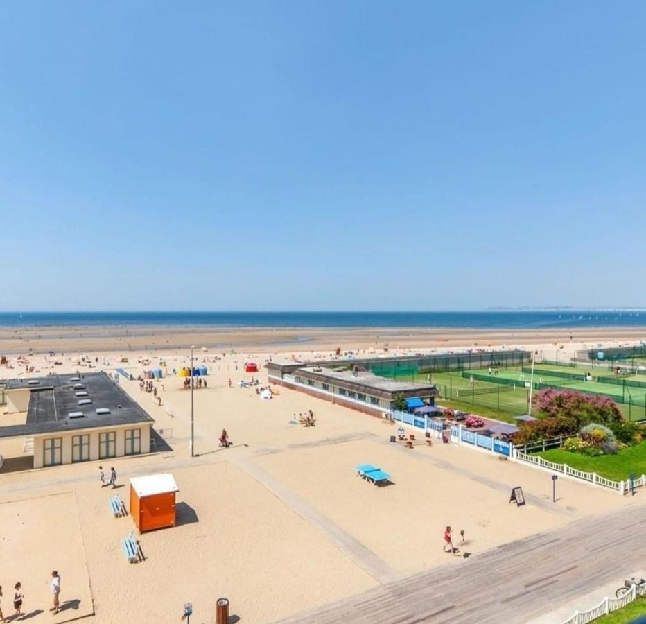 Le Grand Large "Superbe Studio Piscine Chauffee Du 1 Juin Au 15 Septembre" Trouville-sur-Mer Dış mekan fotoğraf